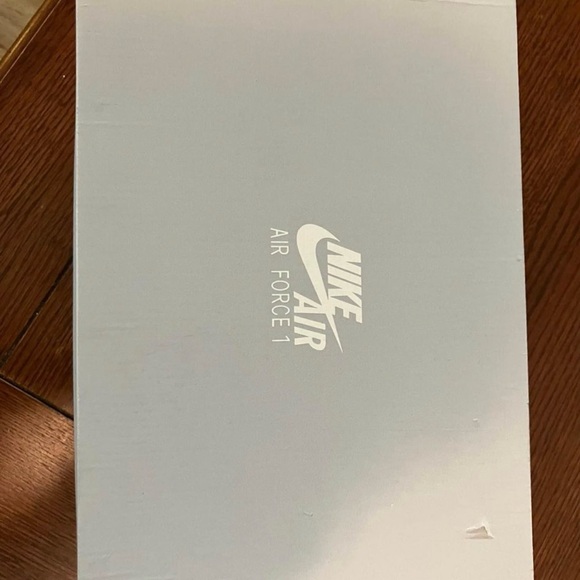 BRAND NEW Air Force Ones - Picture 3 of 3